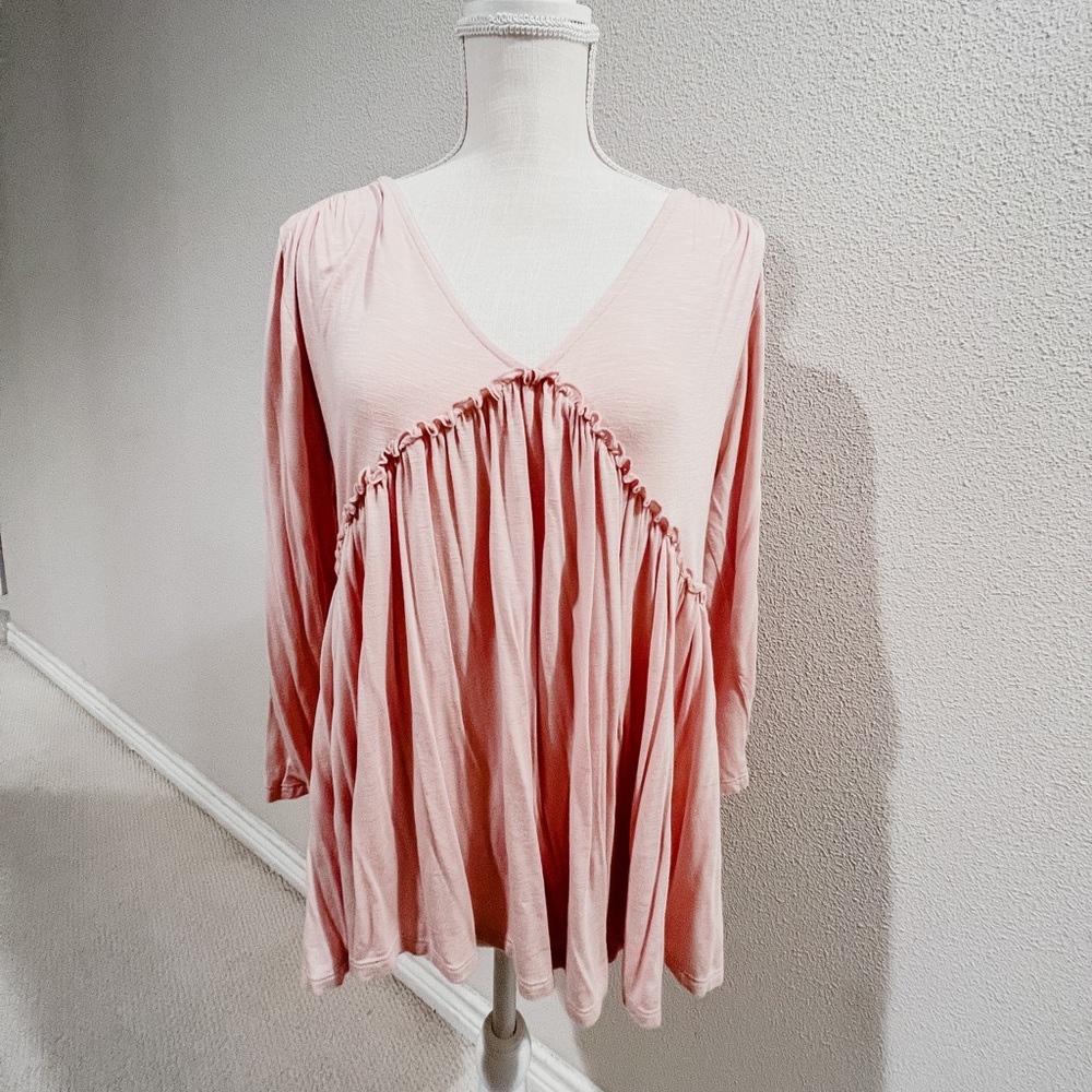 Copper Key Ruffle Peplum Blush Top || PERFECT CONDITION || WORN ONCE ||